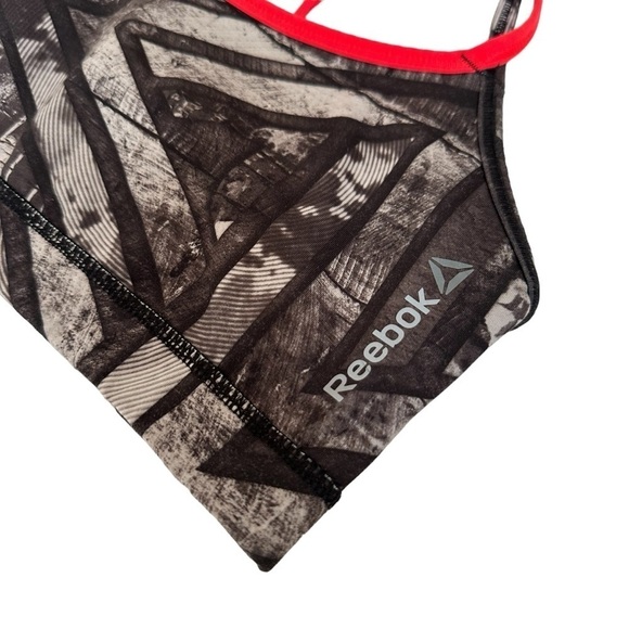 Reebok Strappy Supportive No Wire Sports Bra, Medium - Picture 4 of 9